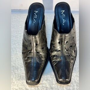 Mia Vicki Laser Cut Leaf Pattern Black Leather Mules